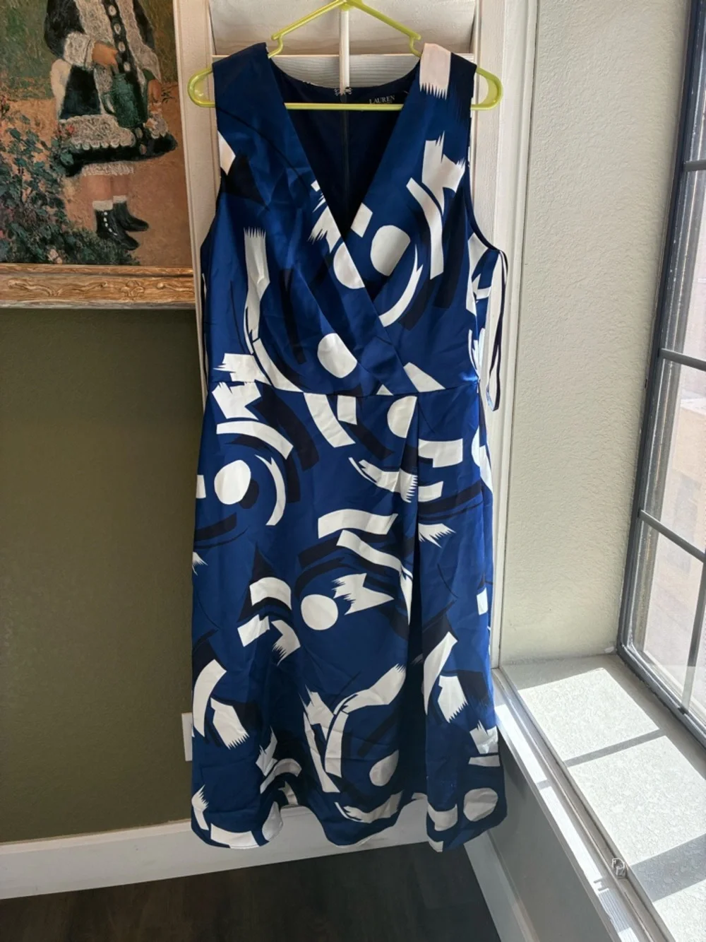 Ralph Lauren Blue and White Abstract Sleeveless V‑Neck Midi Dress - Picture 4 of 12
